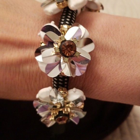 J. Crew Bracelet NWOT Great for the Summer - Picture 2 of 4